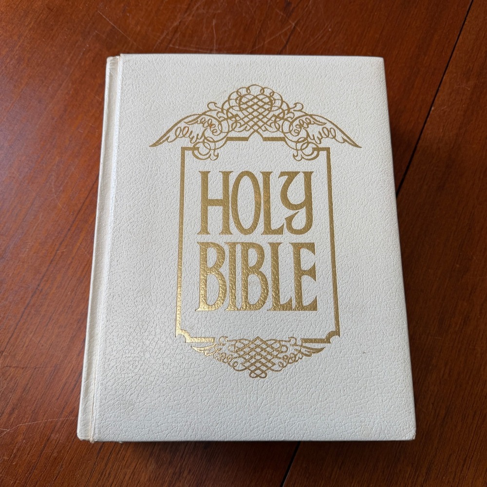 Lamplight Publishing Holy Bible KJV Family Altar Edition White Gold Gilt Vintage